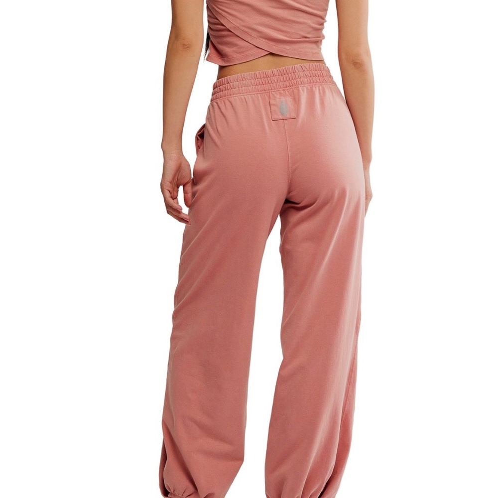 NWT FREE PEOPLE - FP movement hot shot set in petal color size M - Picture 5 of 14